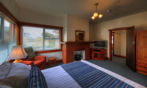 Stanley Village Waterfront Accommodation - Accommodation Gold Coast 17