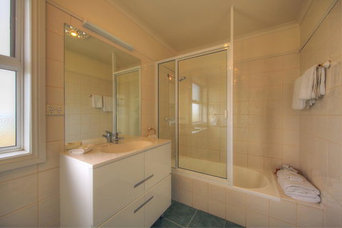 Stanley Village Waterfront Accommodation - Accommodation Gold Coast 11