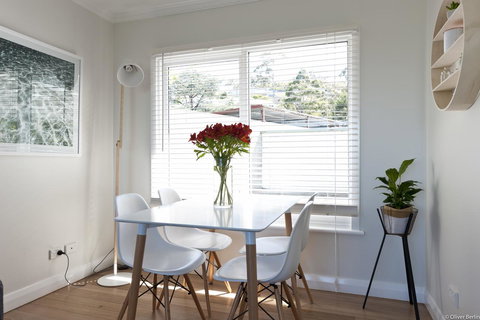 On The Beach Waterfront Apartment - 1 Gold Coast 4