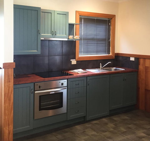 Stanley Hotel & Apartments - Accommodation Gold Coast 2