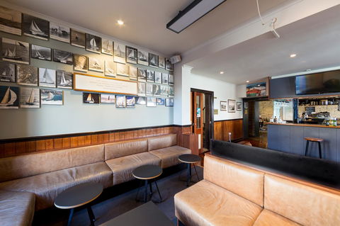 Customs House Hotel - Accommodation Gold Coast 1