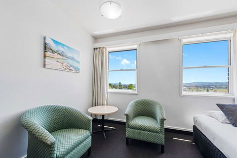 Coach House Launceston - Accommodation Gold Coast 18