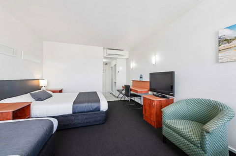 Coach House Launceston - Accommodation Gold Coast 6