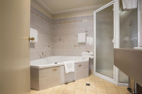 Hadley\'s Orient Hotel - 1 Gold Coast 19