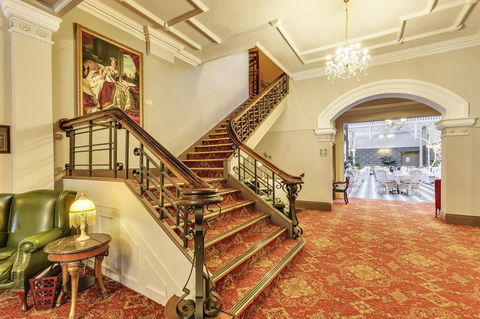 Hadley\'s Orient Hotel - 1 Gold Coast 11