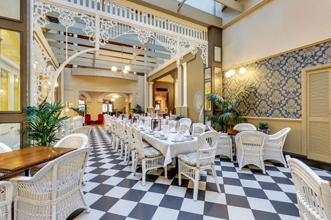 Hadley\'s Orient Hotel - 1 Gold Coast 2