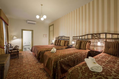 Hadley\'s Orient Hotel - 1 Gold Coast 20