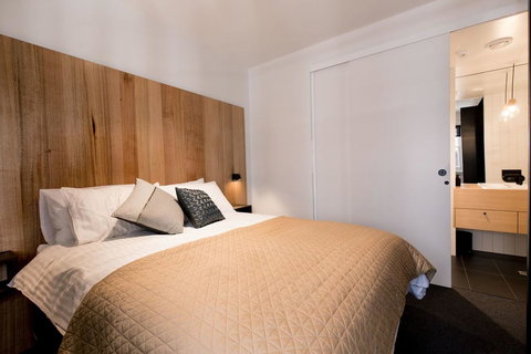105 Mac Unique Apartments - Accommodation Gold Coast 8
