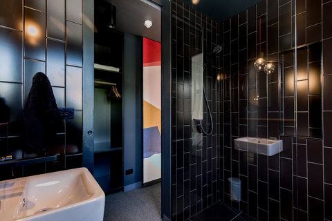 105 Mac Unique Apartments - Accommodation Gold Coast 14