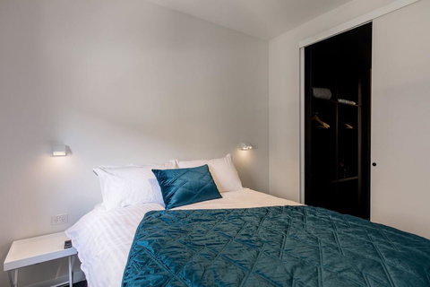 105 Mac Unique Apartments - Accommodation Gold Coast 16