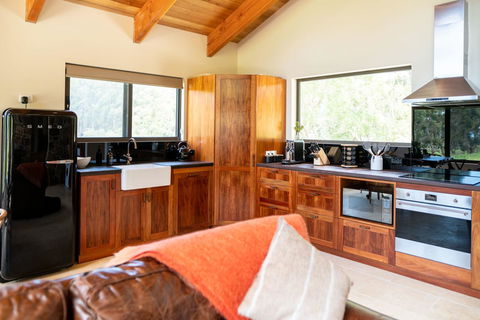 Adventure Bay Retreat Bruny Island - Accommodation Gold Coast 21