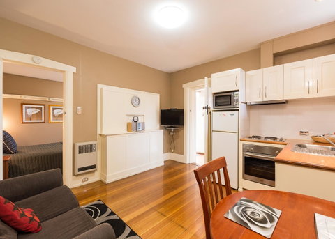 Graham Apartments - Accommodation Gold Coast 40