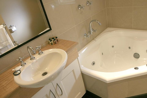Graham Apartments - Accommodation Gold Coast 41
