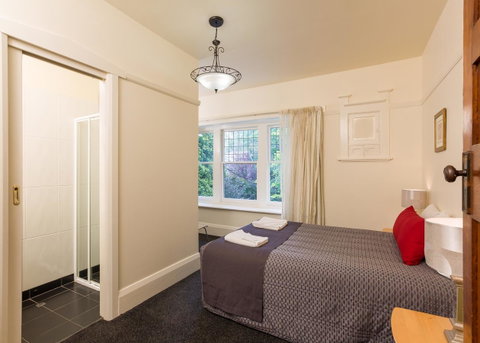 Graham Apartments - Accommodation Gold Coast 25