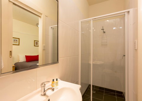 Graham Apartments - Accommodation Gold Coast 24