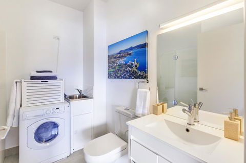 Bellerive Marina View Apartments NO 27 - Accommodation Gold Coast 10