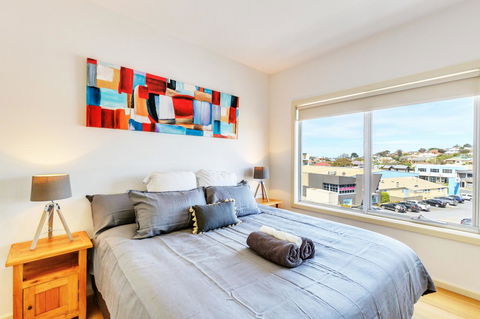 Bellerive Marina View Apartments NO 27 - Accommodation Gold Coast 4