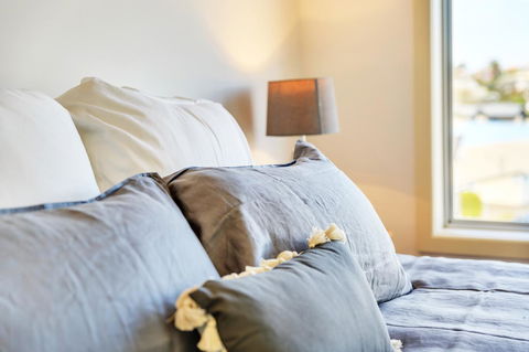Bellerive Marina View Apartments NO 27 - Accommodation Gold Coast 6