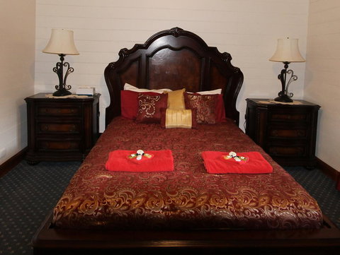 Kerrellie Cottages 2, 4 & 8 Reid Street - Accommodation Gold Coast 4