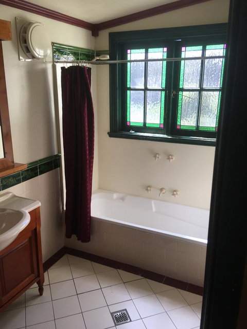 Kerrellie Cottages 2, 4 & 8 Reid Street - Accommodation Gold Coast 19