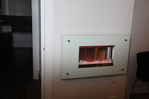 The WeareHouse In Deloraine - 1 Gold Coast 34