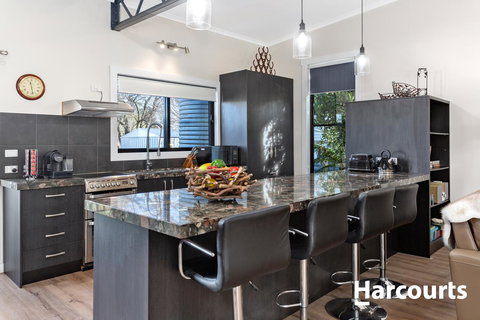 The WeareHouse In Deloraine - 1 Gold Coast 17