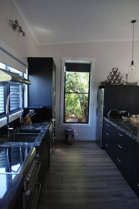 The WeareHouse In Deloraine - 1 Gold Coast 32