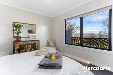The WeareHouse In Deloraine - 1 Gold Coast 10