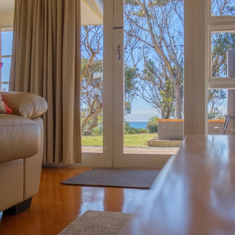 Cod Rock Point - 1 Gold Coast 14