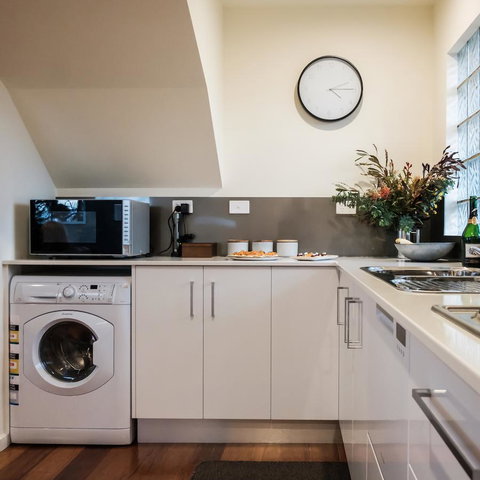 Cod Rock Point - 1 Gold Coast 22