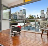 New York on Riley - Split-Level Executive 2BR Darlinghurst Apartment with a New York Feel - Gold Coast 4U