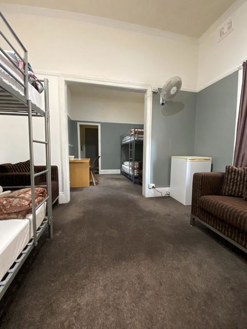 Newcastle Hotel - Gold Coast 4U 0