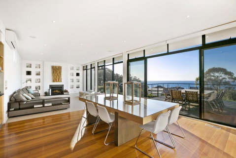 Newhaven Luxury Family Home With Bay Views, Large Pool, Jacuzzi, Tennis Court, Playground - Accommodation Gold Coast 1