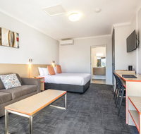 Nightcap at Ferntree Gully Hotel Motel