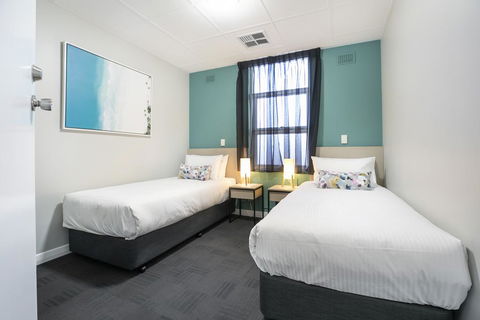 Nightcap At Watermark Glenelg - Accommodation Gold Coast 3