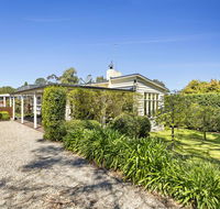 North Haven lovely coastal beach house private garden walk to beach and village - Gold Coast 4U