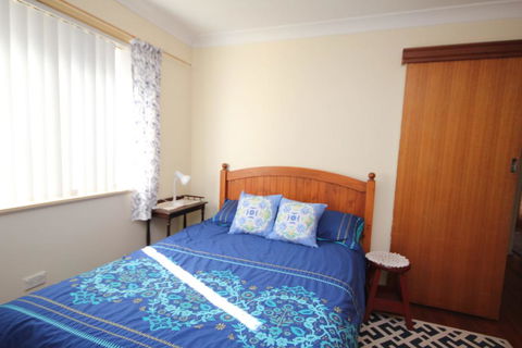 NORTH HAVEN SEA BREEZE - 9 David Campbell St , North Haven - Gold Coast 4U 1