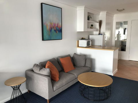 North Pier Hotel - Accommodation Gold Coast 1