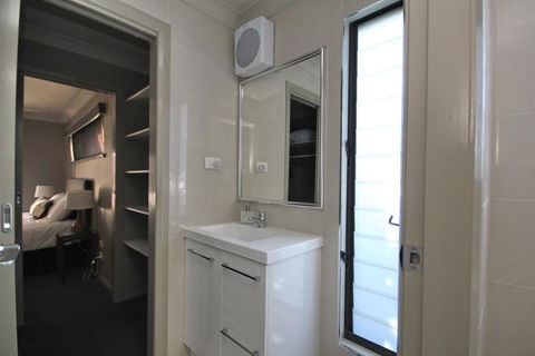 NORTHERN HAVEN-3/16 David Campbell St NH - Gold Coast 4U 3