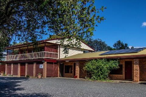 Nundle Accommodation - Gold Coast 4U 0