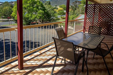 Nundle Accommodation - Gold Coast 4U 2