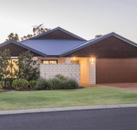 Nyes Nest - Gold Coast 4U