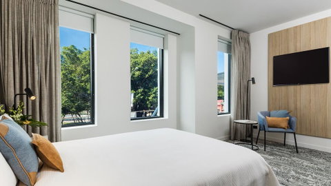 Oaks Cairns Hotel - Accommodation Gold Coast 2