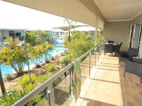 Oaks Pacific Blue 339, 265 Sandy Pt Road - HUGE RESORT LAGOON POOL - Accommodation Gold Coast 1