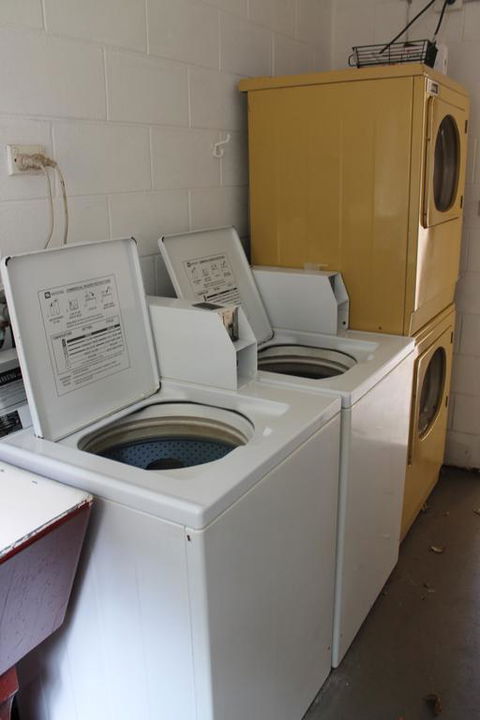 Oasis Inn Apartments - Gold Coast 4U 3