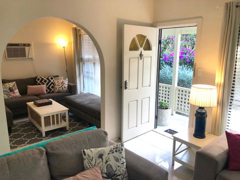 Ocean Beach Cottage - Accommodation Gold Coast 0