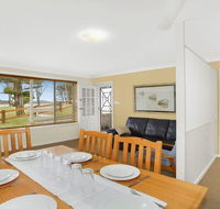 Ocean Blue Apartment Five - ground floor apartment - Accommodation Gold Coast