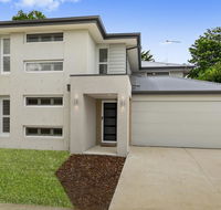 OCEAN BREEZE Family Home - Gold Coast 4U