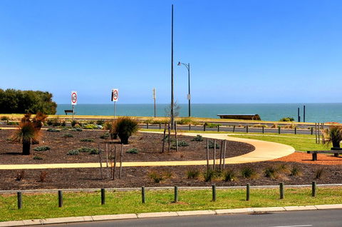 Ocean Drive Motel - Gold Coast 4U 2
