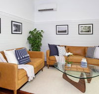 Ocean Mist Cottage - across from pet friendly beach - Gold Coast 4U